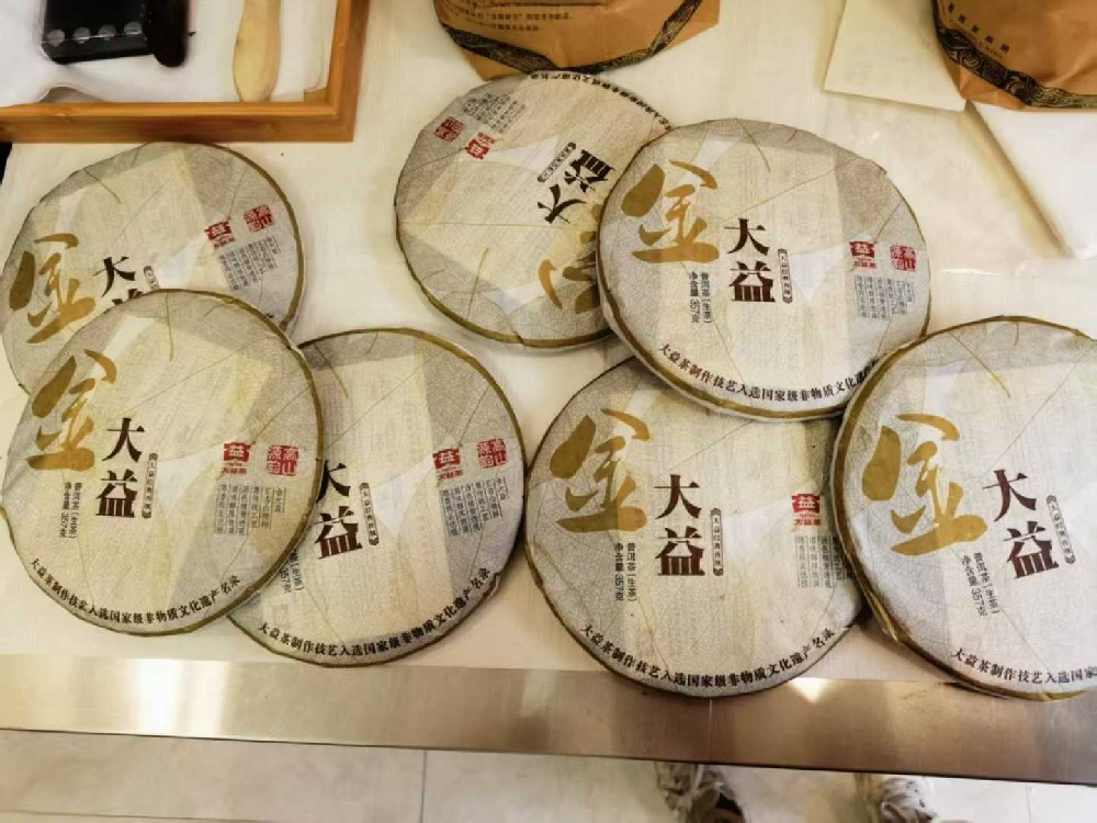 广东老茶客亲测：回收普洱茶哪个平台好？我的实战经验分享
